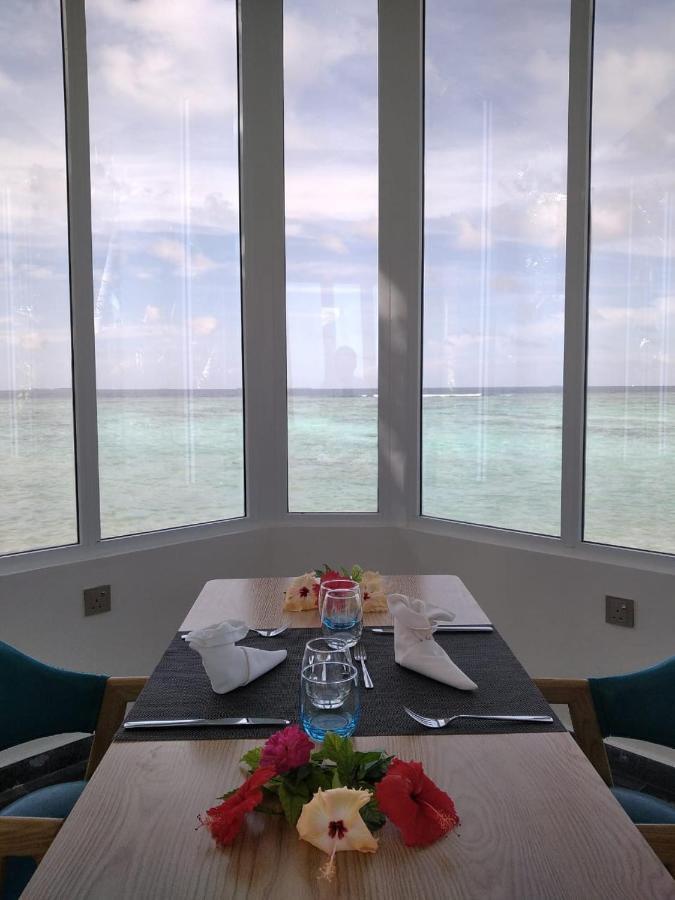 Island Life Maldives Retreat & Spa Magoodhoo Eksteriør billede