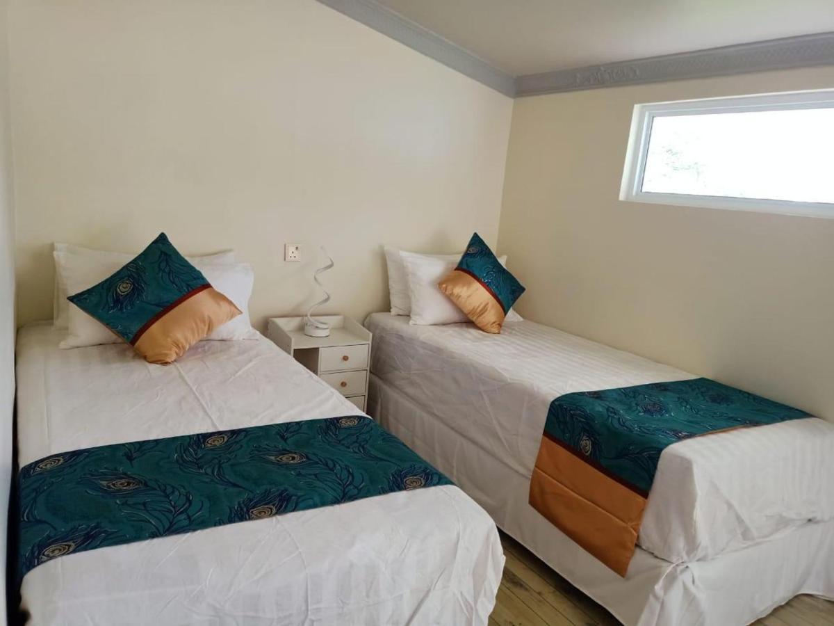 Island Life Maldives Retreat & Spa Magoodhoo Eksteriør billede