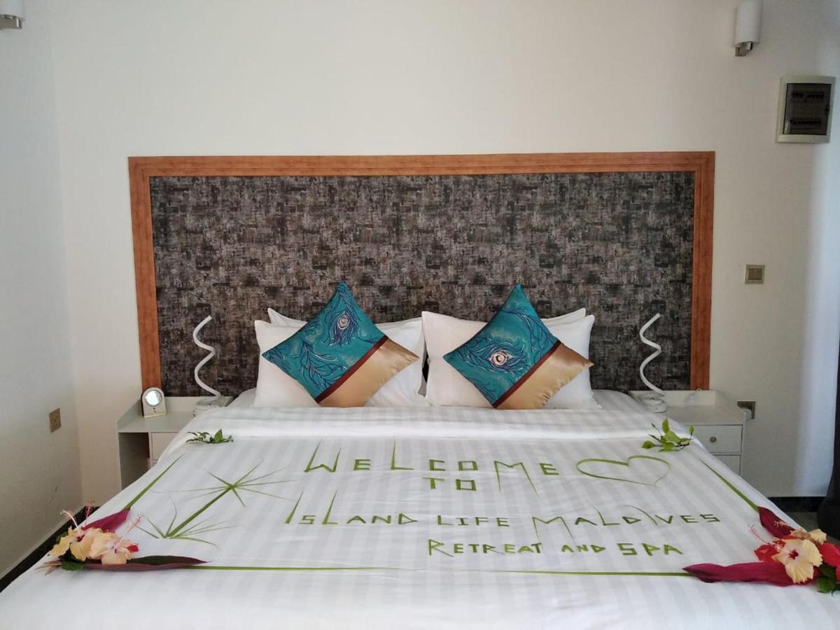 Island Life Maldives Retreat & Spa Magoodhoo Eksteriør billede